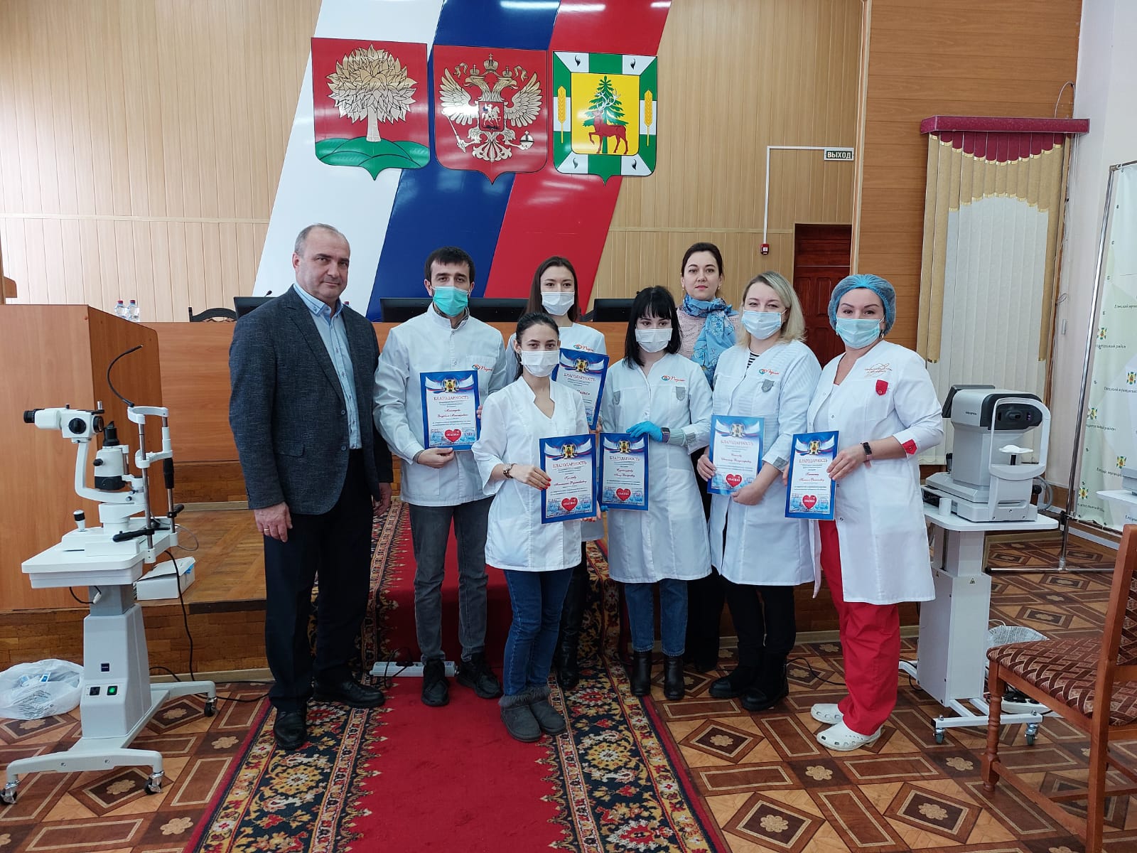 Приём специалистами-офтальмологами медицинского центра «Пульс»