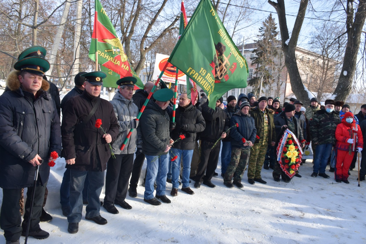 33 - годовщина со Дня вывода советских войск из Афганистана