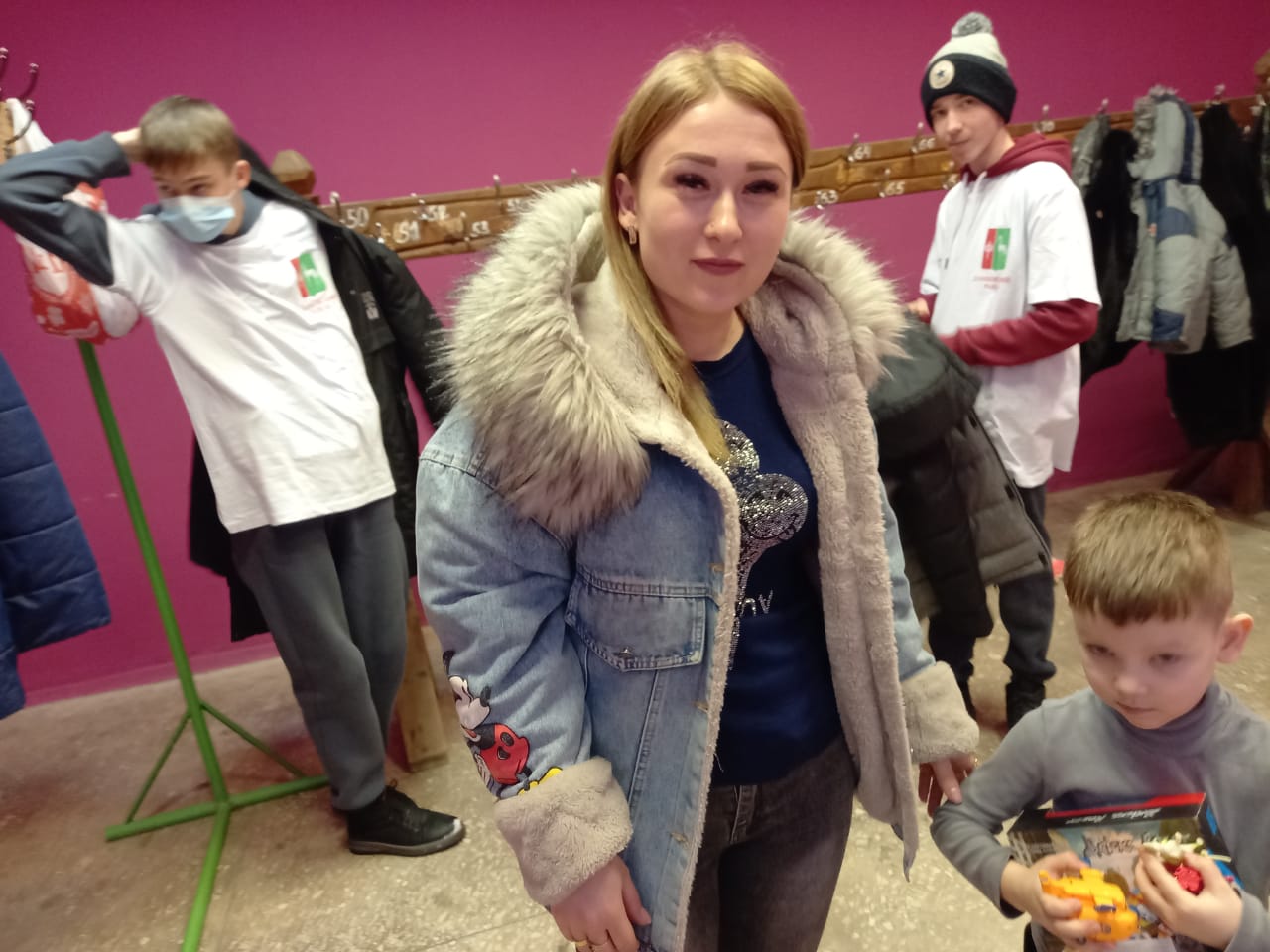 4 марта состоялась трогательная и ответственная встреча «Союза женщин Липецкой области» с беженцами из Донбасса