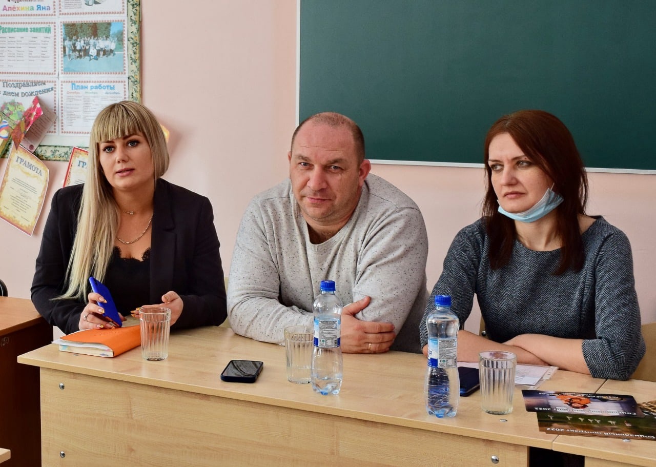 Встреча выпускников с представителями органов власти и социальными партнёрами