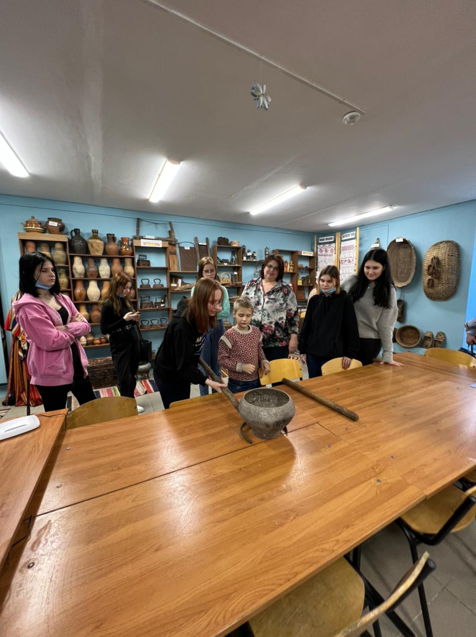 21 марта - День этикета для подростков