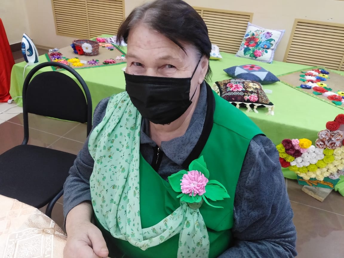 В Хлевном прошла серия мастер-классов по декоративно-прикладному творчеству