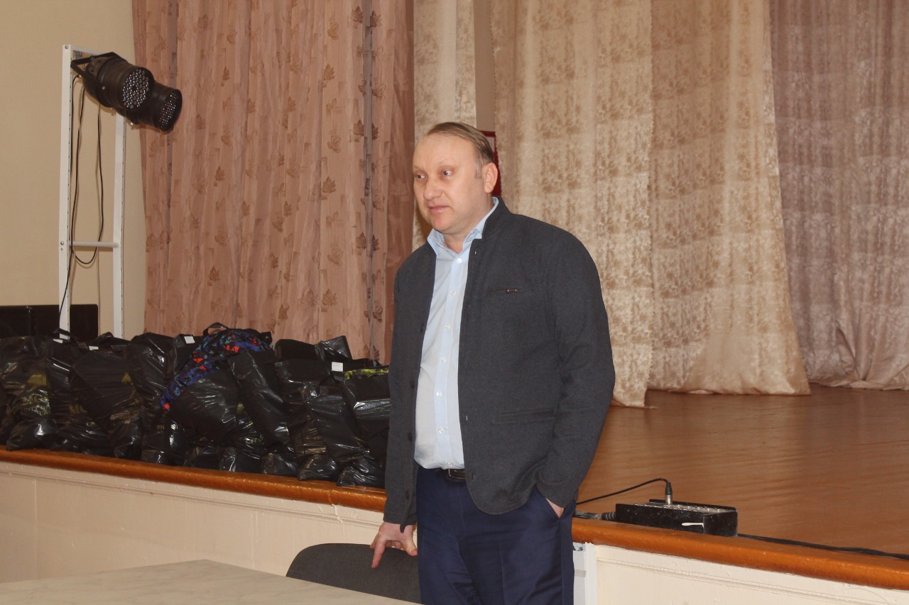 Глава Добровского района встретилися с гражданами, прибывшими из Украины