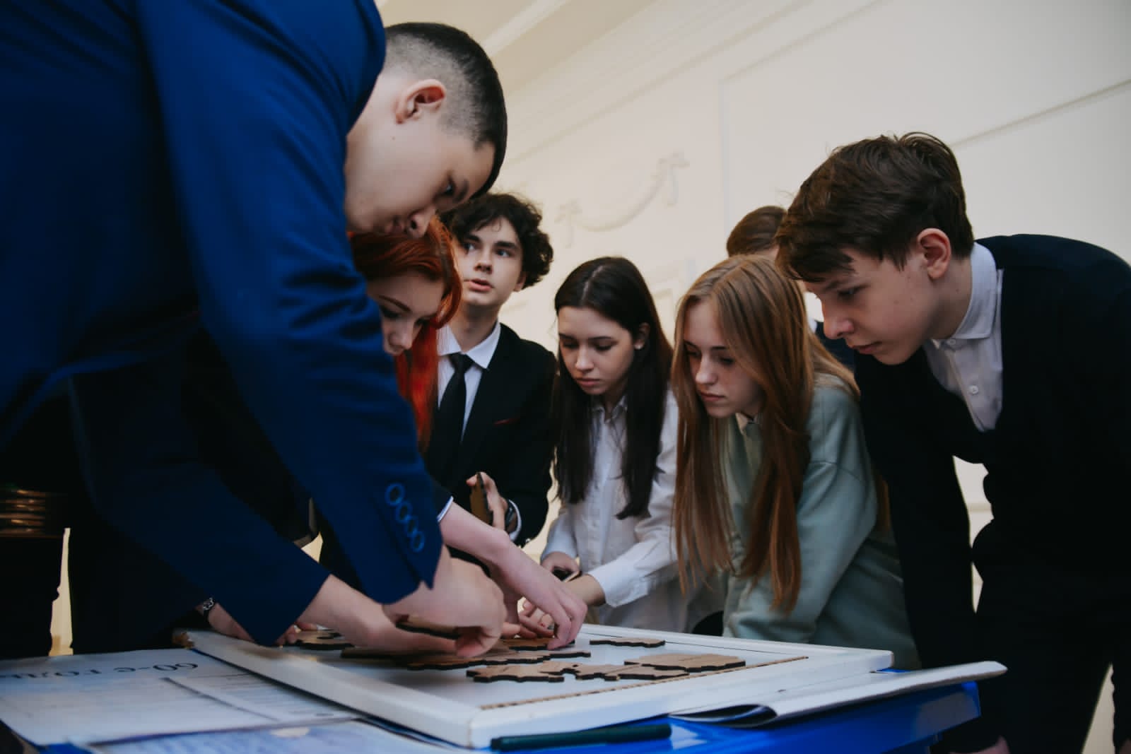 Союз женщин Липецкой области совместно ЗАГС провели квест для школьников