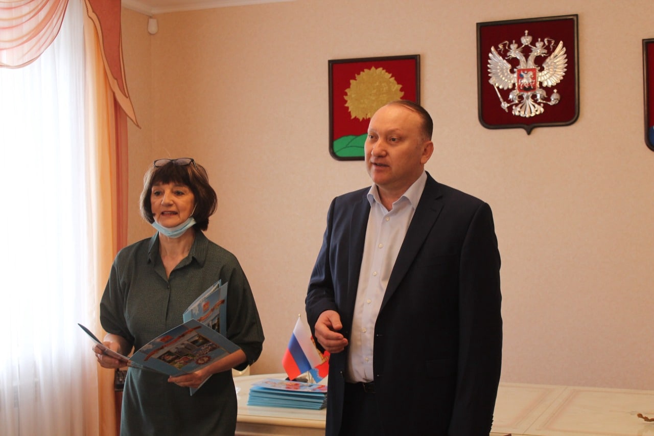 В Добровском районе стартовала акция Подарок новорождённому