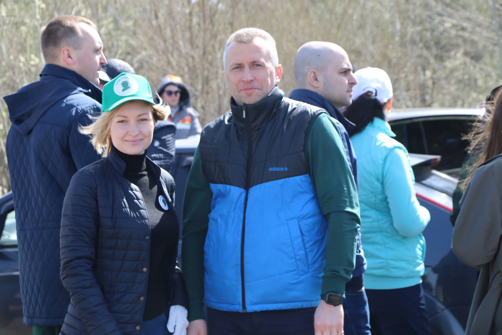 Член Союза женщин Липецкой области приняла участие в посадке саженцев сосен