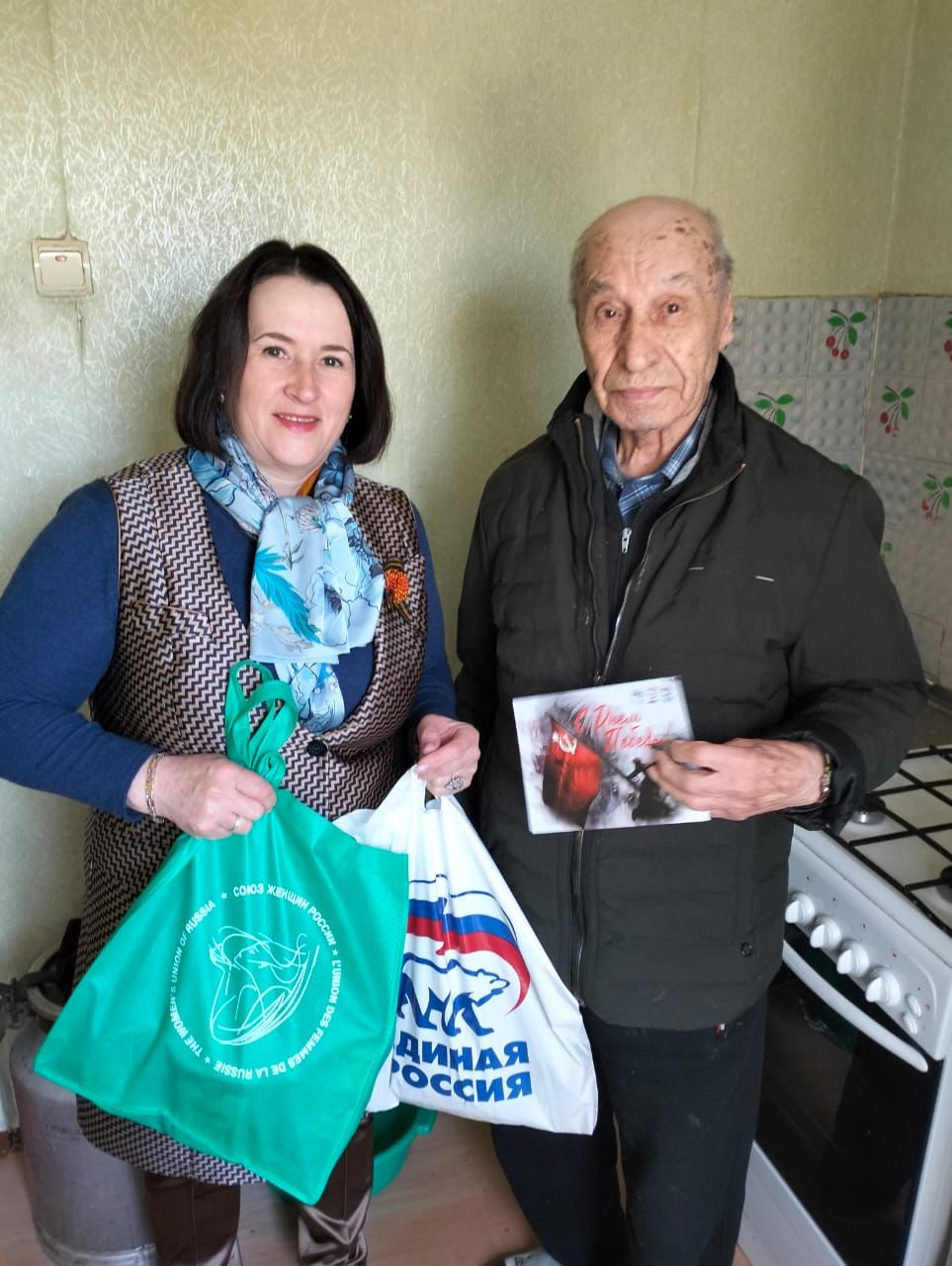 Председатель СЖЛО поздравила ветеранов с праздником - Днем победы