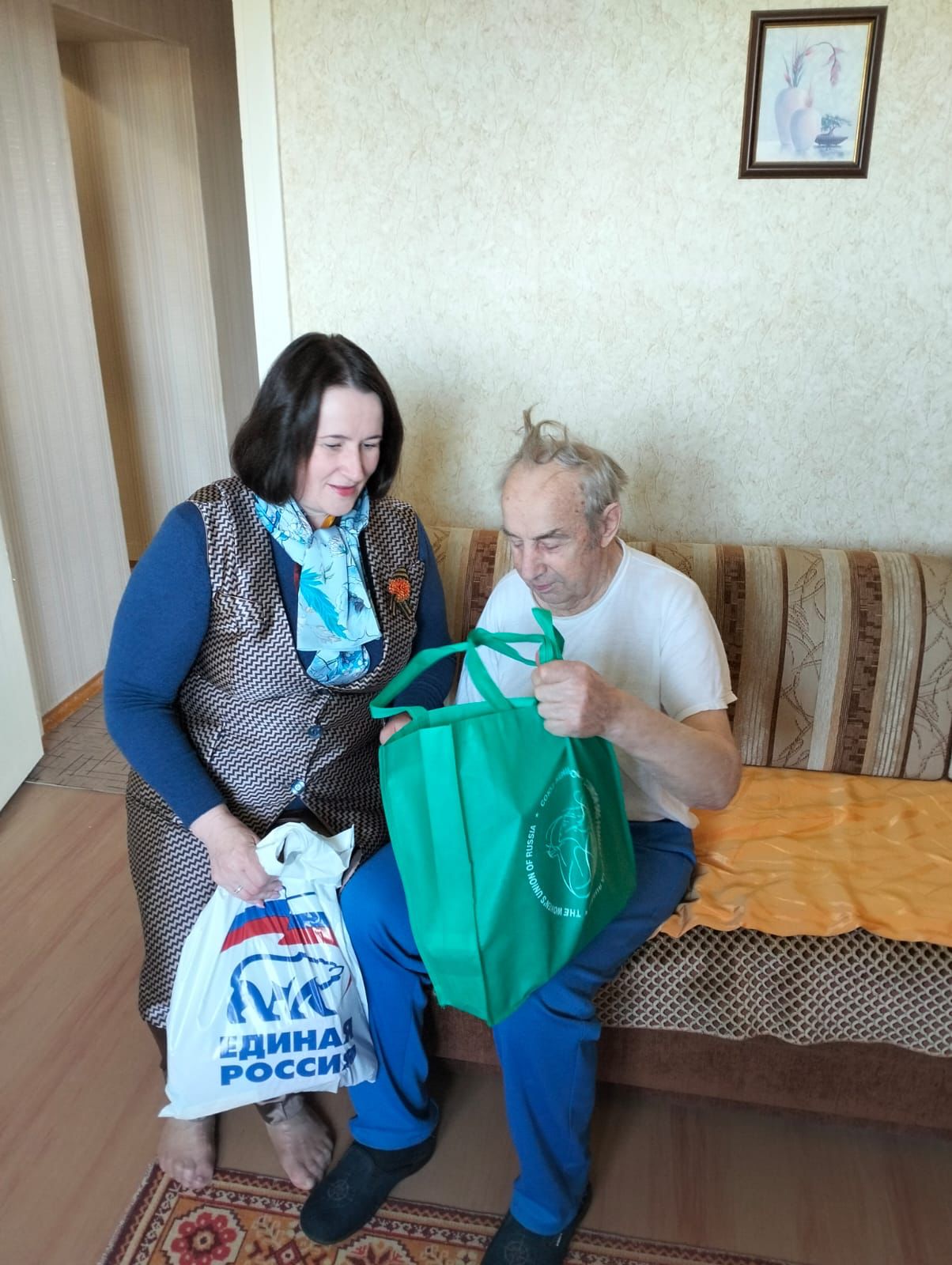 Председатель СЖЛО поздравила ветеранов с праздником - Днем победы