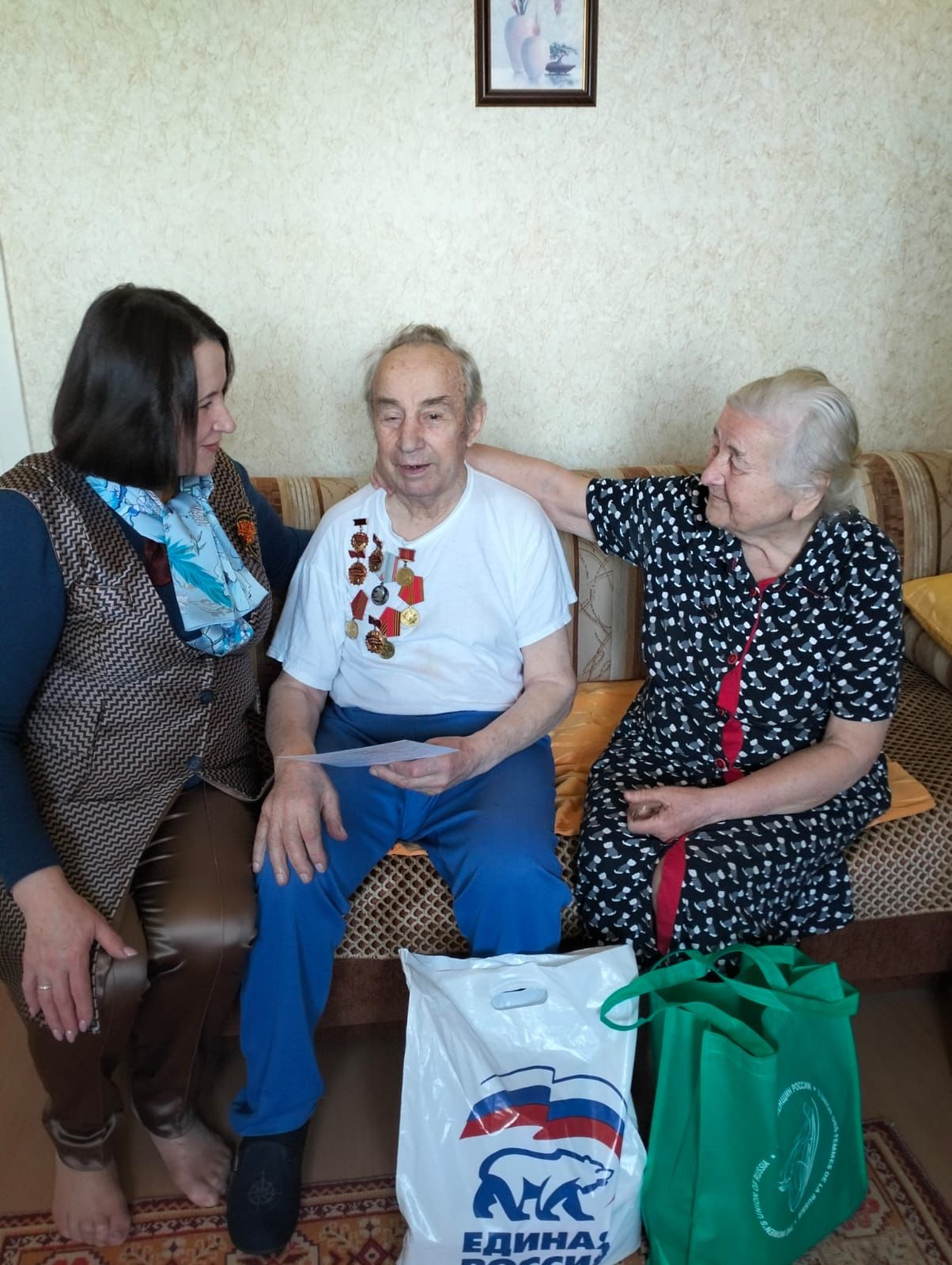 Председатель СЖЛО поздравила ветеранов с праздником - Днем победы