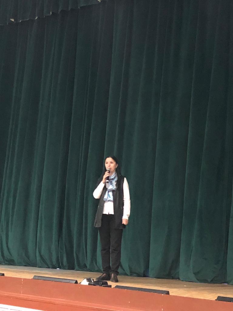 26 мая на сцене задонского Дома культуры состоялся показ спектакля "Сказ о Петре и Февронии"