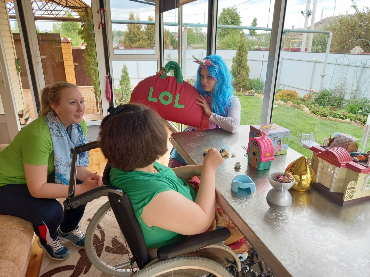 Проект "В кругу друзей" продолжает свою деятельность