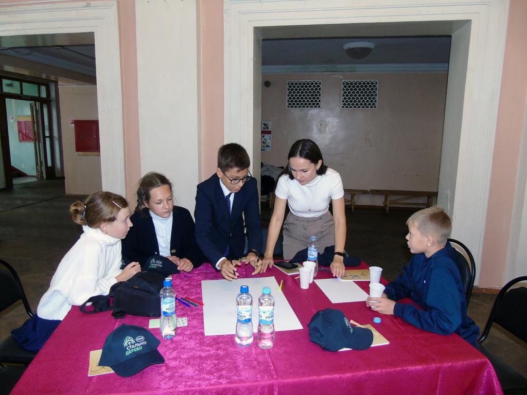 В городском дворце культуры города Липецка дан старт проекту "Шаг навстречу"