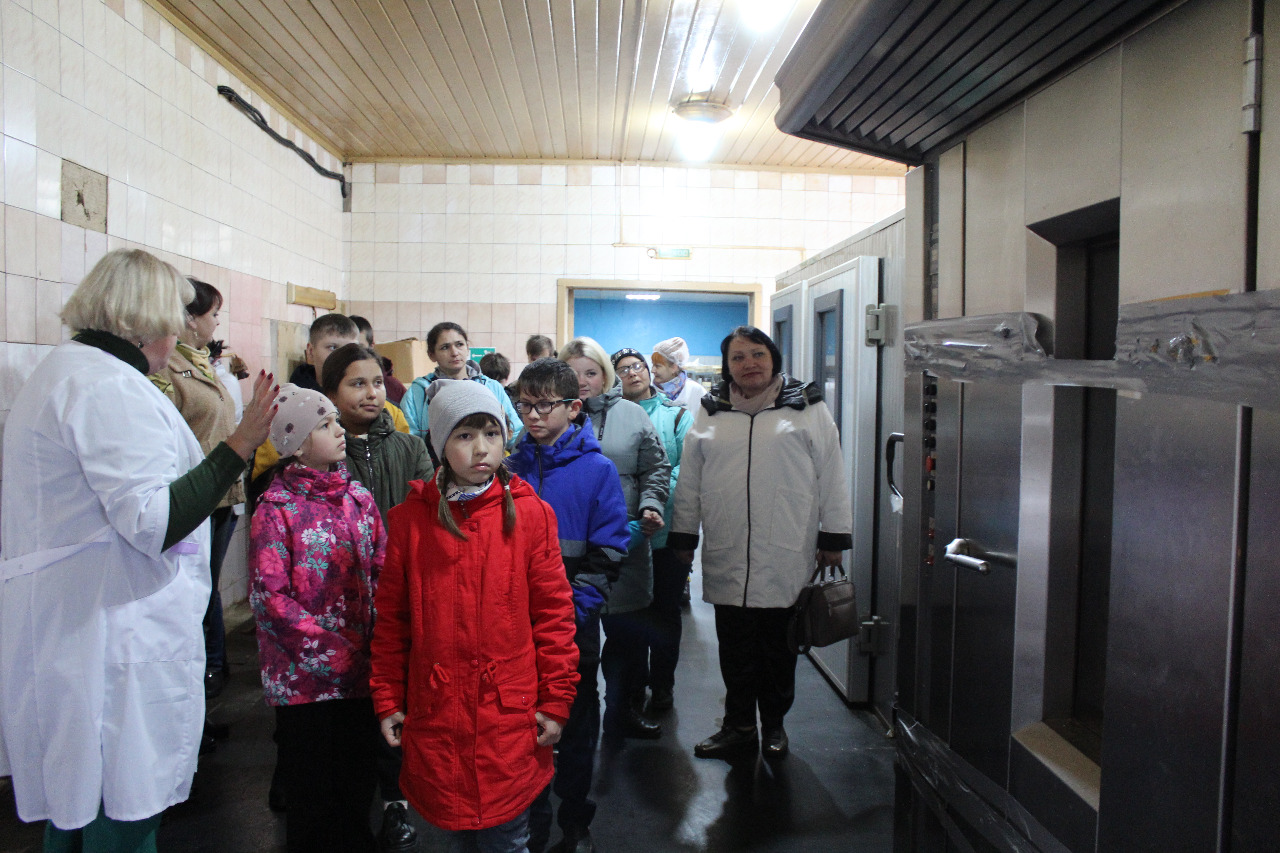 14 октября была организована экскурсия для детей с ограниченными возможностями здоровья на Краснинский хлебозавод