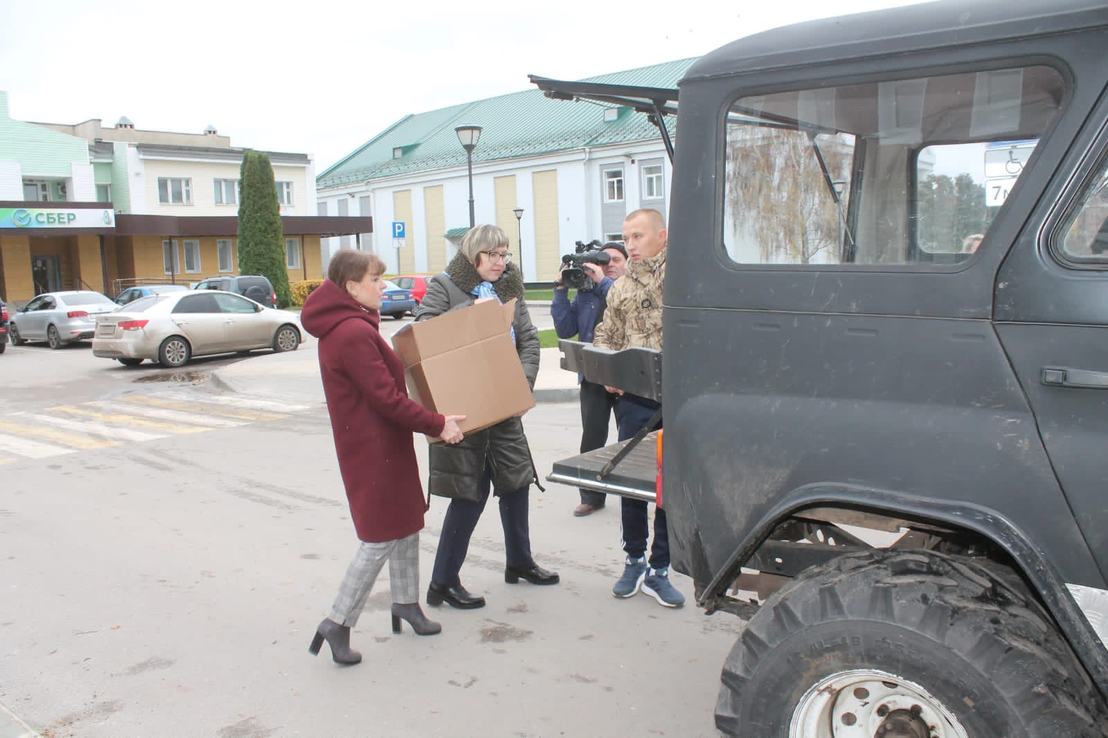 УАЗ на передовую - такой подарок бойцам сделали жители Добровского района