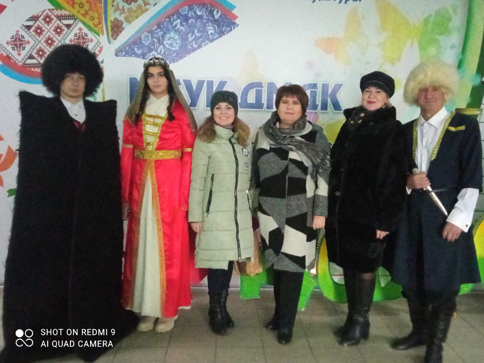 Праздничным митингом и тематической выставкой в Добром отметили День народного единства