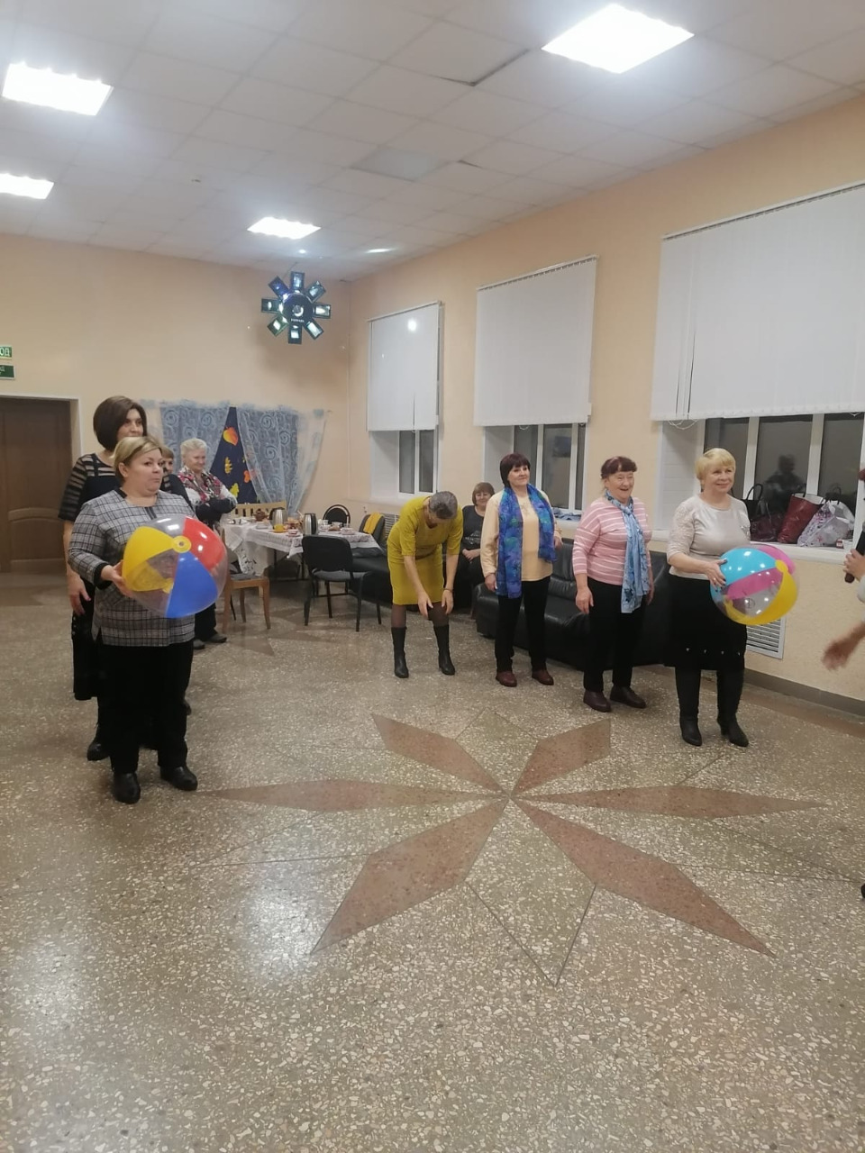 Накануне прекрасного праздника - Дня матери В Воловском межпоселенческом центре культуры и досуга прошли посиделки для мам