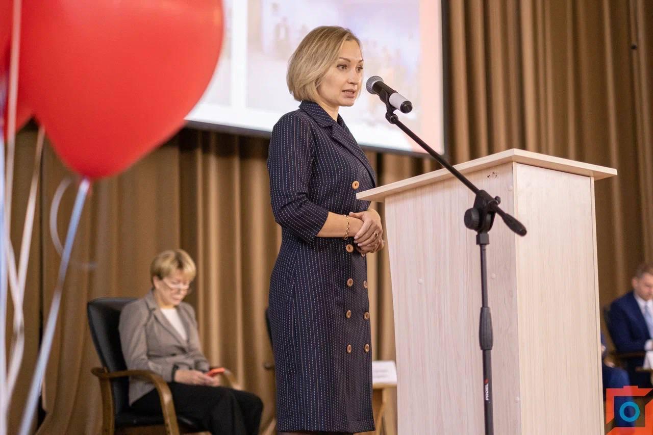 На базе Ленинградского государственного университета состоялось проведение образовательного проекта «Школа молодых законотворцев