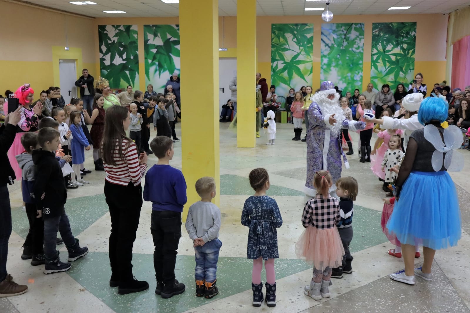 Активистки Задонского районного отделения СЖЛО провели новогодний утренник В ОРК «Клён»