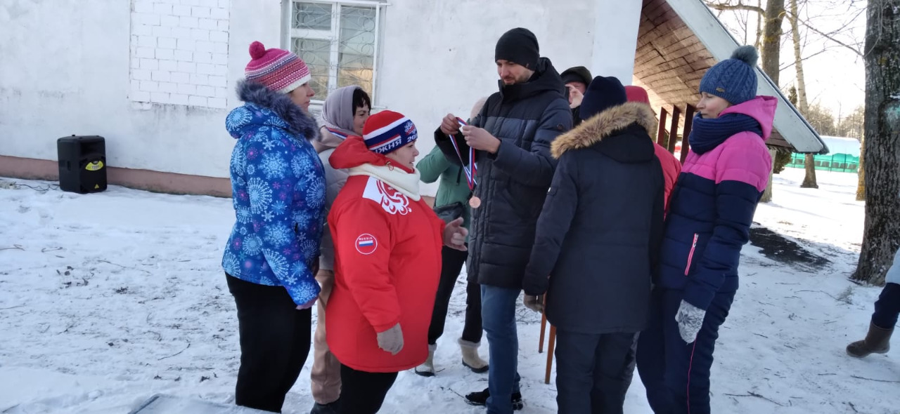 В Воловском районе активистки районного отделения проводят Новогодние каникулы активно и с пользой