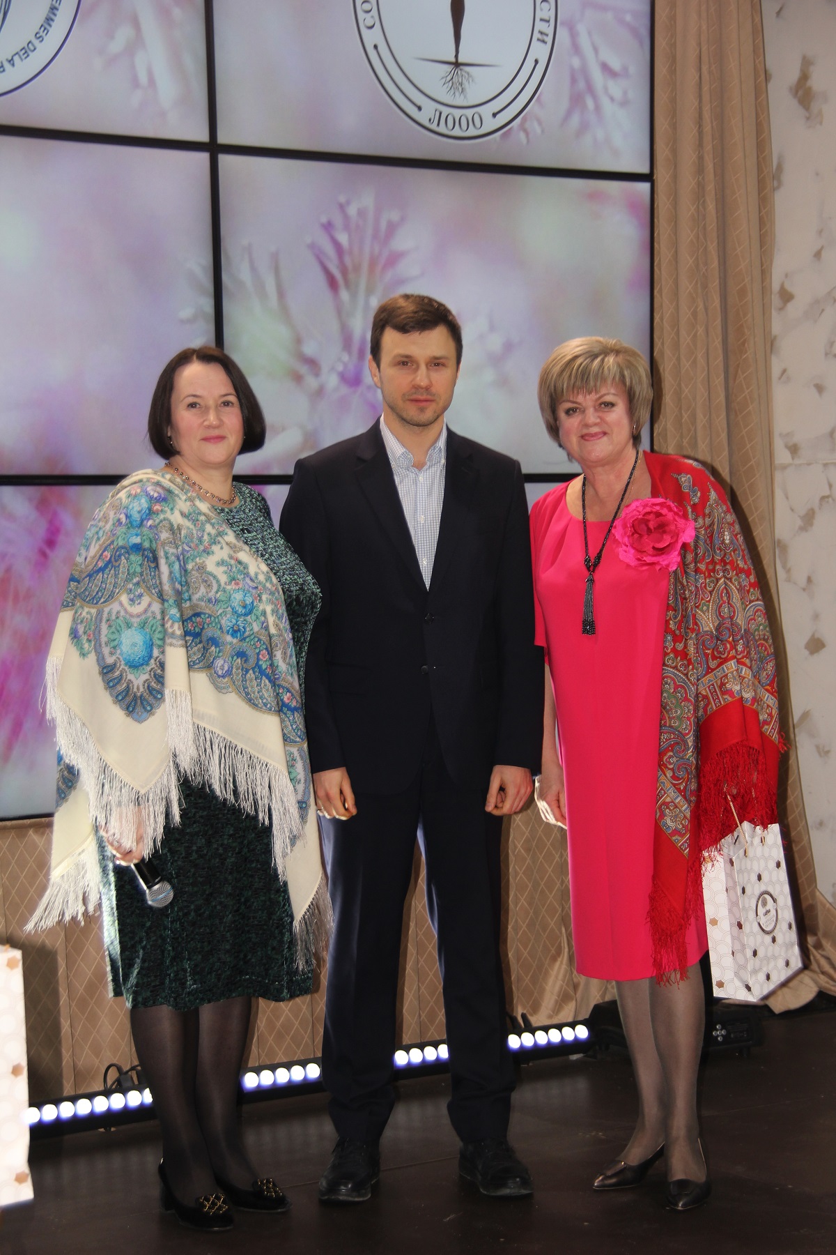 Члены Липецкого регионального отделения "Союза женщин России" подвели итоги 2022 года