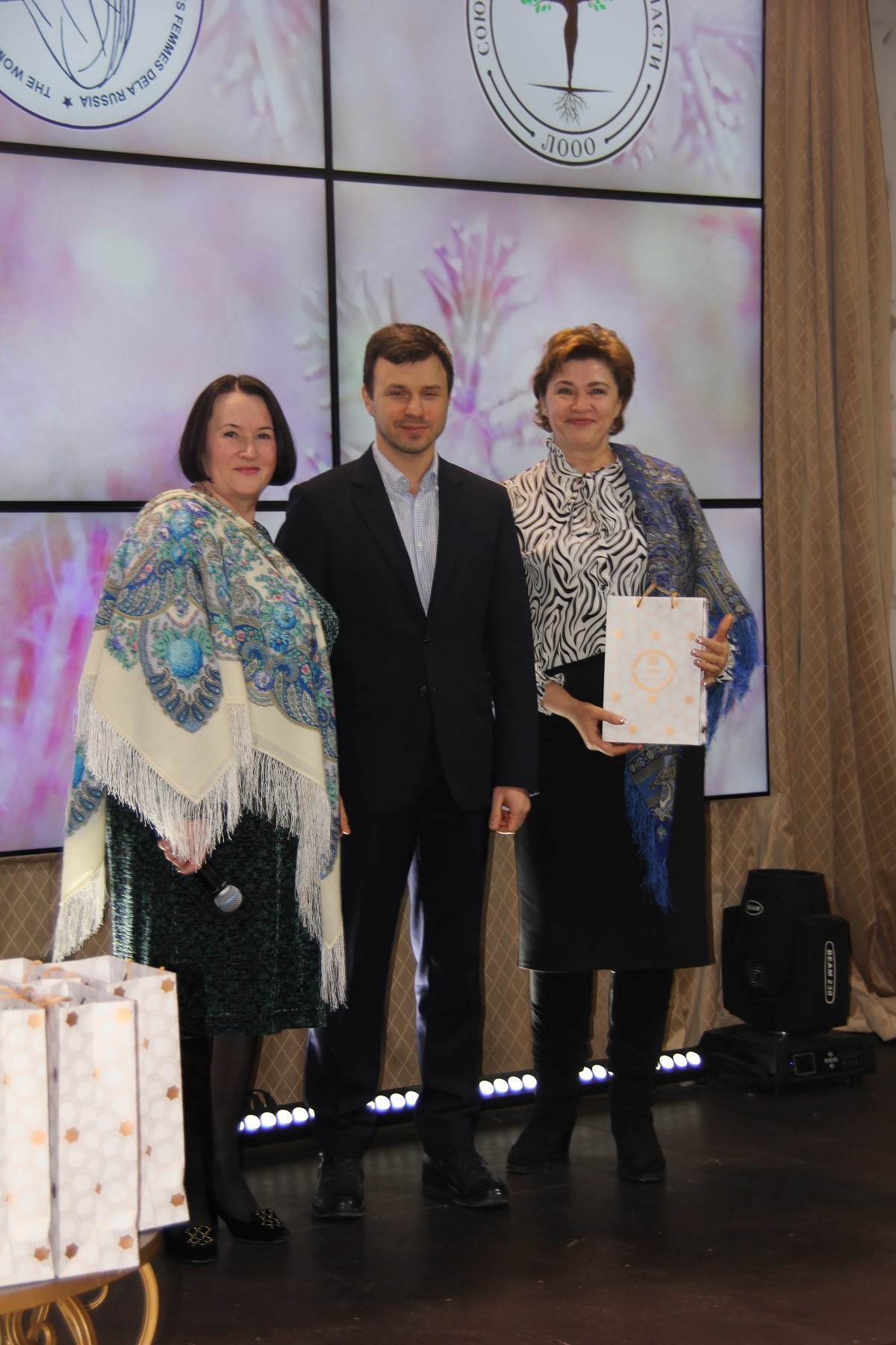 Члены Липецкого регионального отделения "Союза женщин России" подвели итоги 2022 года