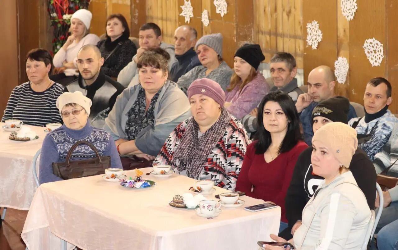 Встреча родителей, жён, детей с представителями данковских бойцов, несущих службу в зоне спецоперации