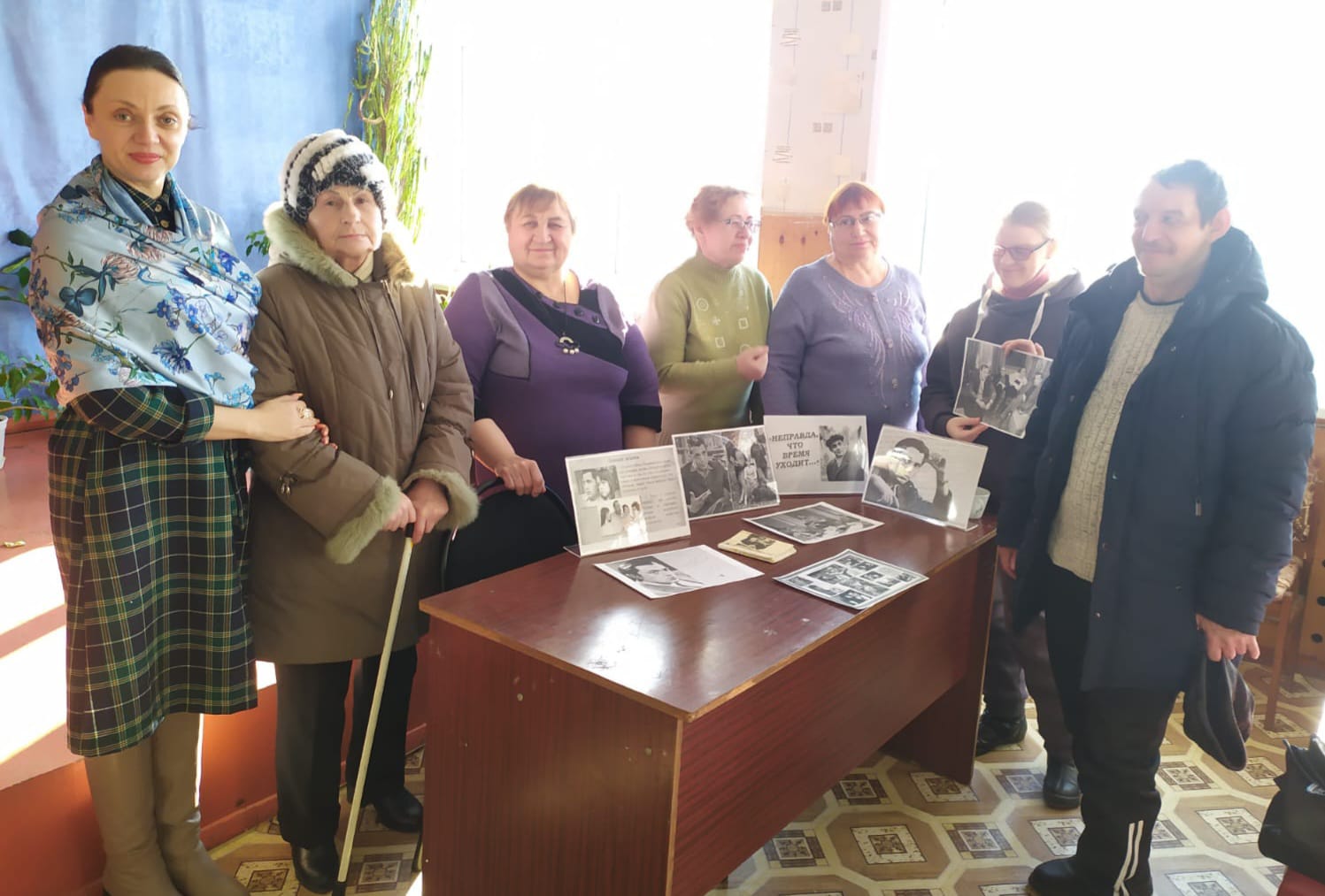 Актив Усманского женсовета свой визит в Усманский филиал Всероссийского общества слепых посвятил темам патриотизма