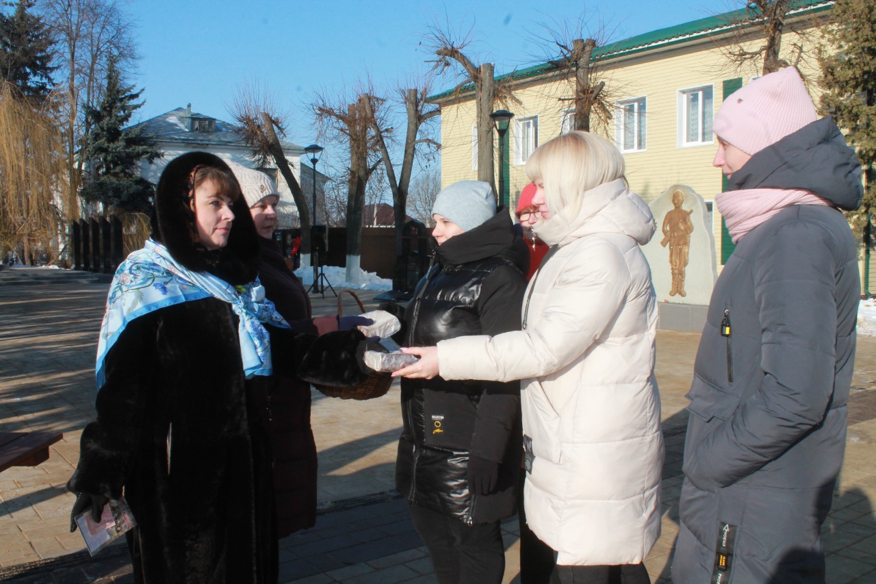 В Добром, у мемориала погибшим в годы Великой Отечественной войны, состоялся митинг