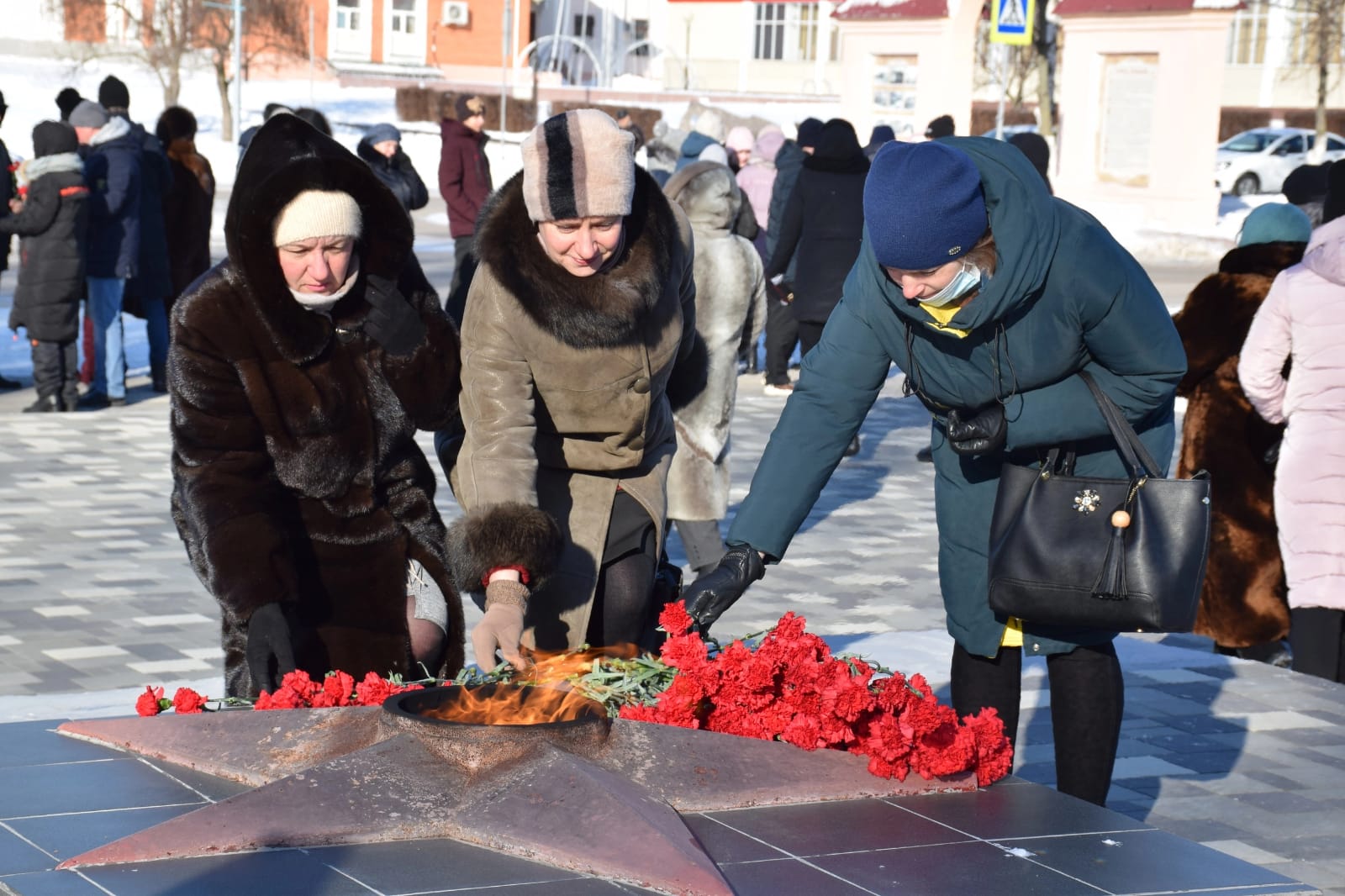 27 января у входа в городской парк Усмани проходила акция «Блокадный хлеб»