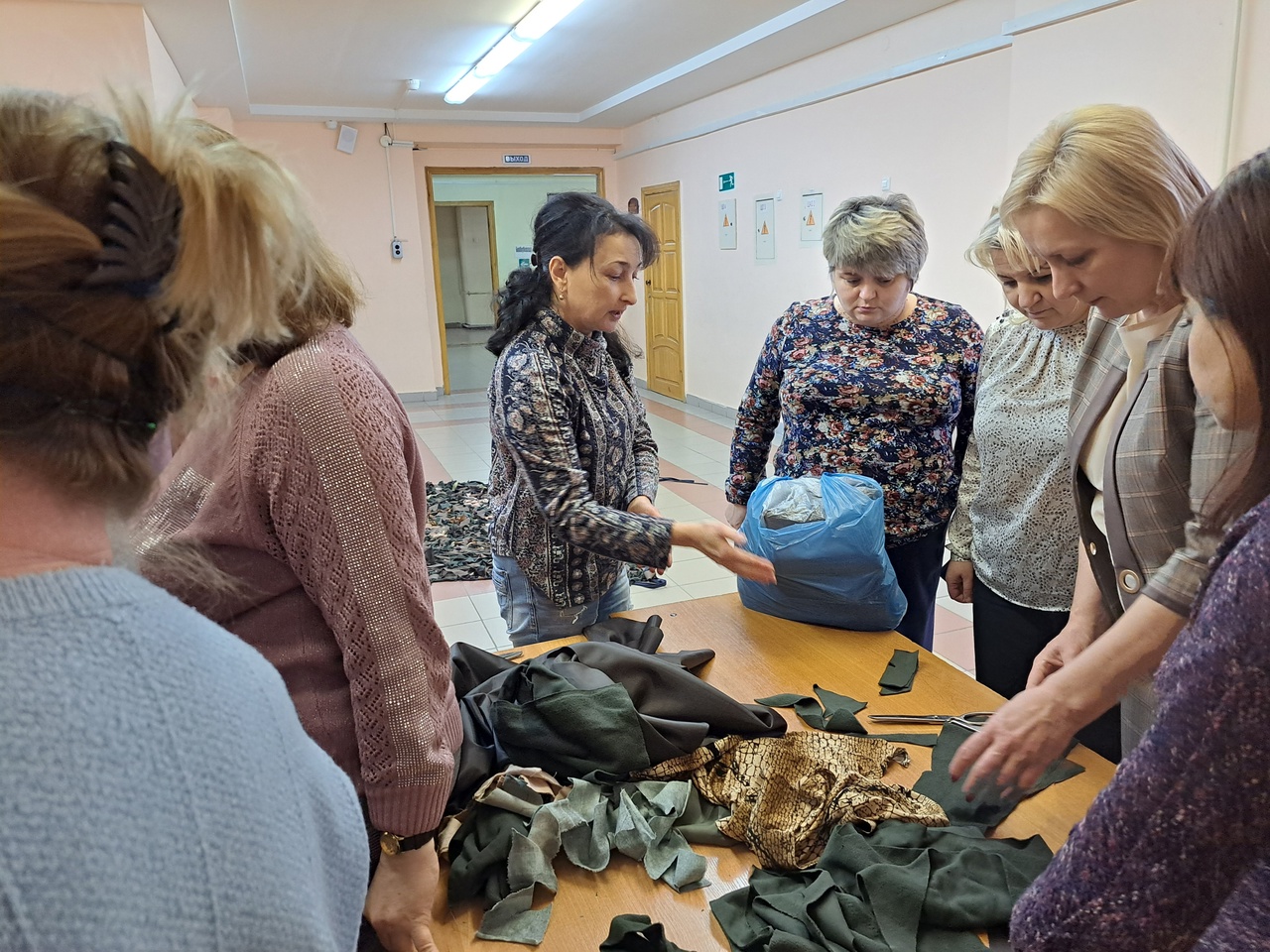 "Чем тыл крепче, тем врага бить легче"