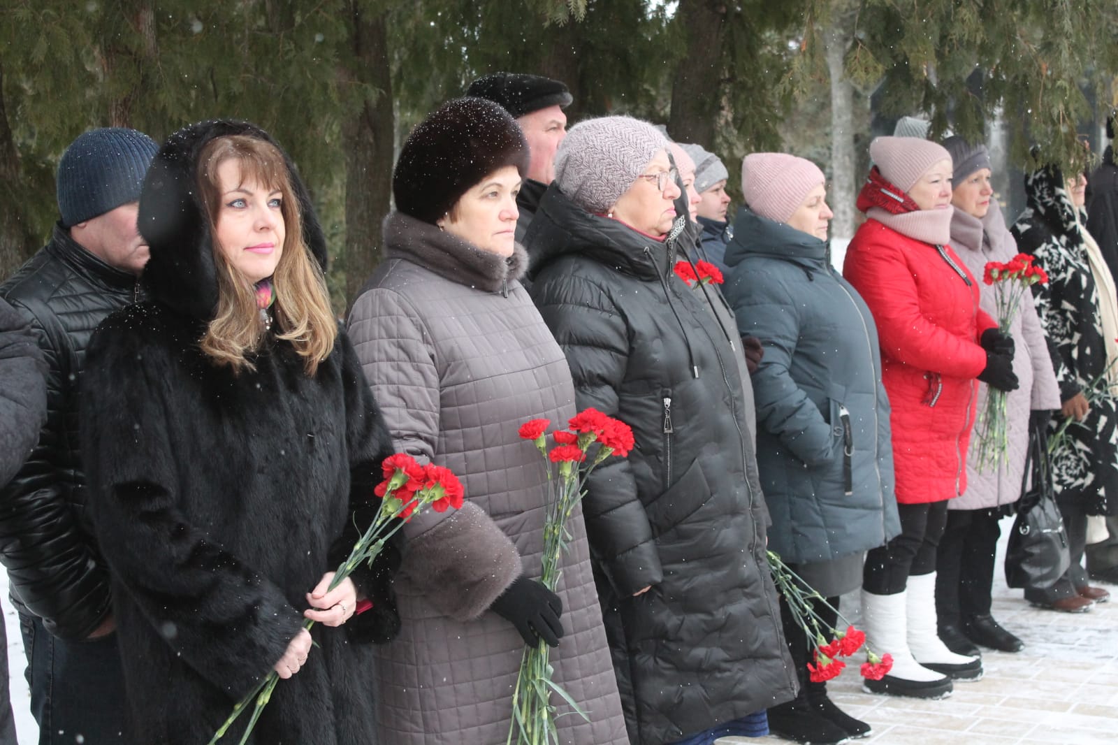 В России отмечается День памяти о россиянах, исполнявших служебный долг за пределами Отечества