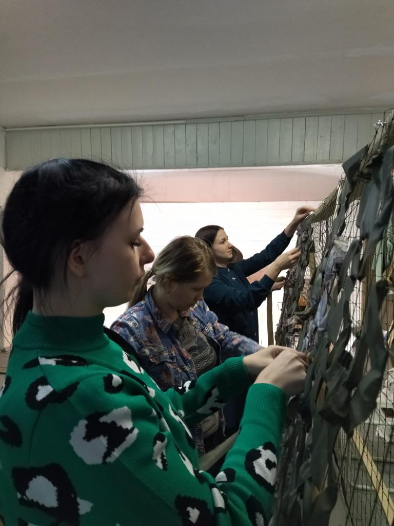 В период проведения СВО, защиты русских людей граждане России , области сплотились, объединились против общей беды