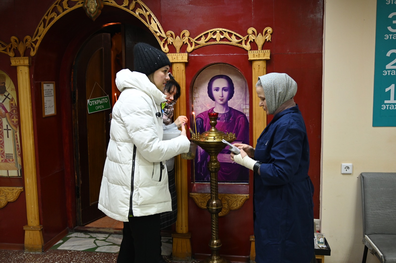 В преддверии Дня защитника Отечества представители Союза женщин Елецкого района посетили военный госпиталь Белгорода