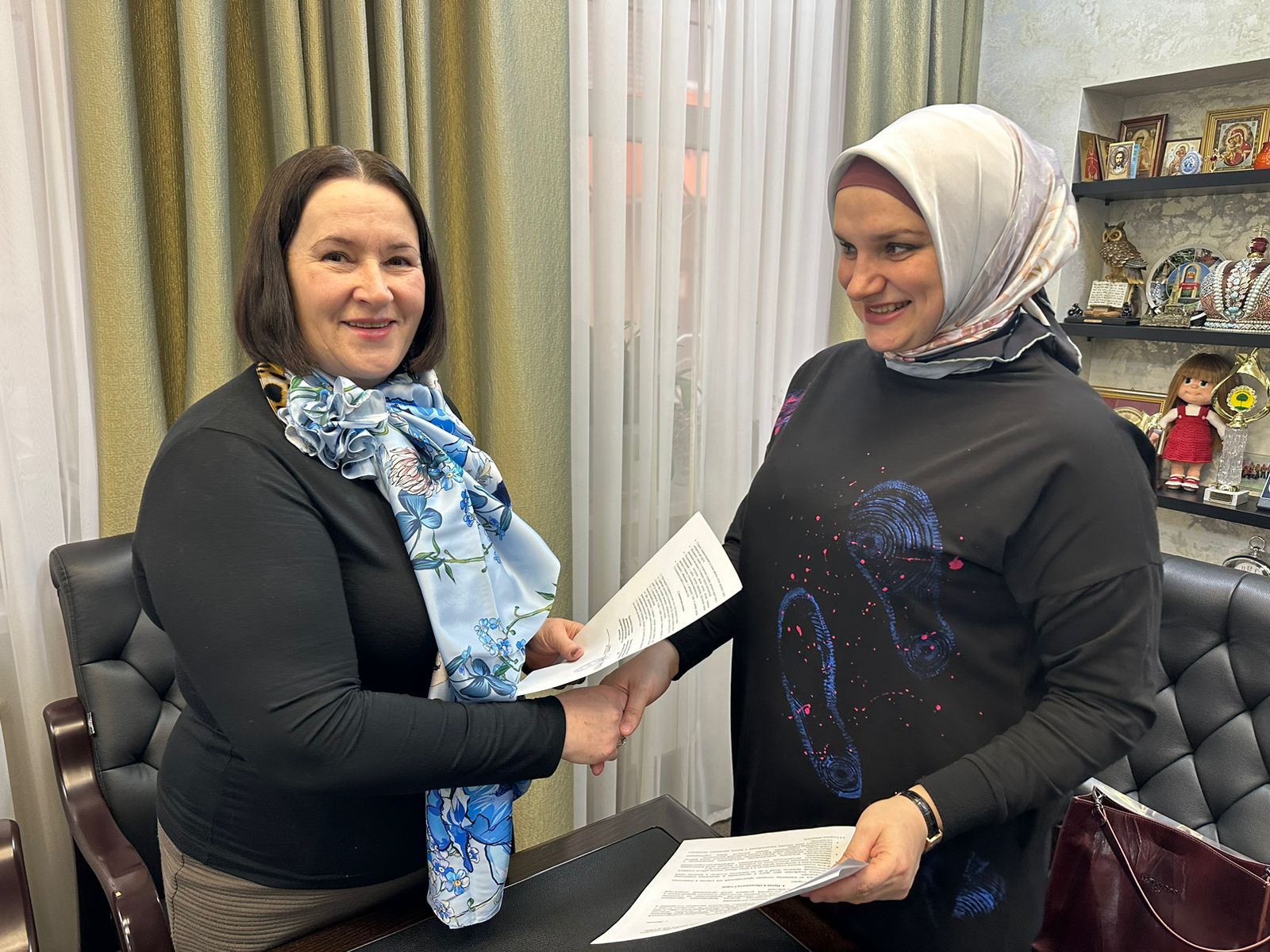 Союз женщин Липецкой области подписал соглашение о сотрудничестве с культурным центром "ДАР"