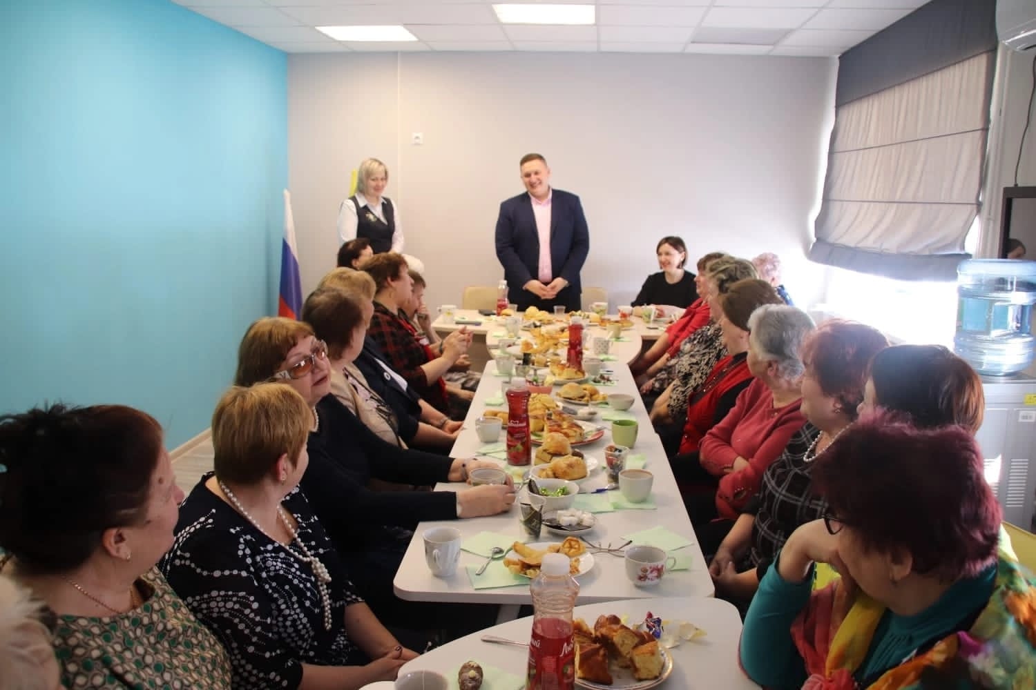 В Краснинском районе прошла встреча с представительницами клуба «Серебряный возраст»