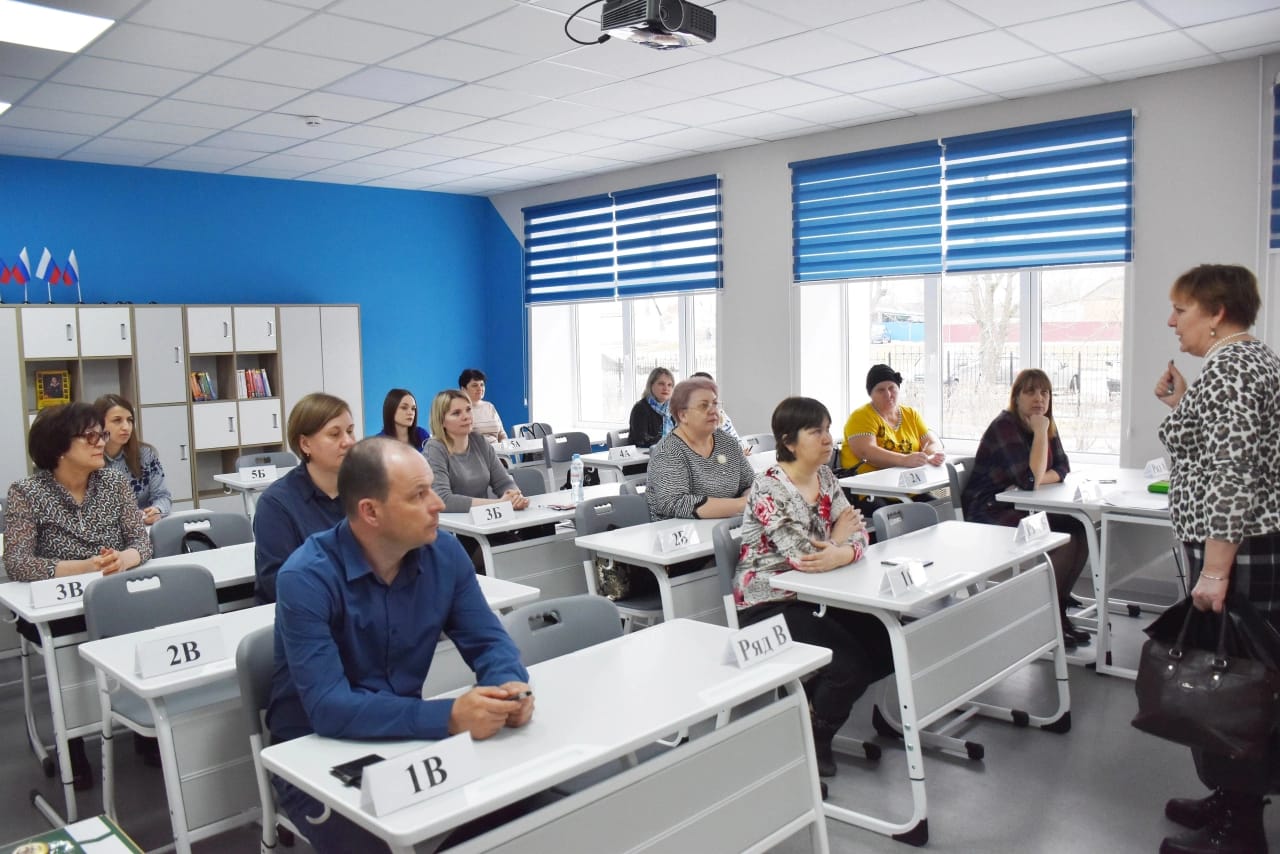 С 1 по 18 марта 2023 года, активисты Тербунского отделеня СЖ под руководством Карповой И. Н. провели акцию «Крымская весна»