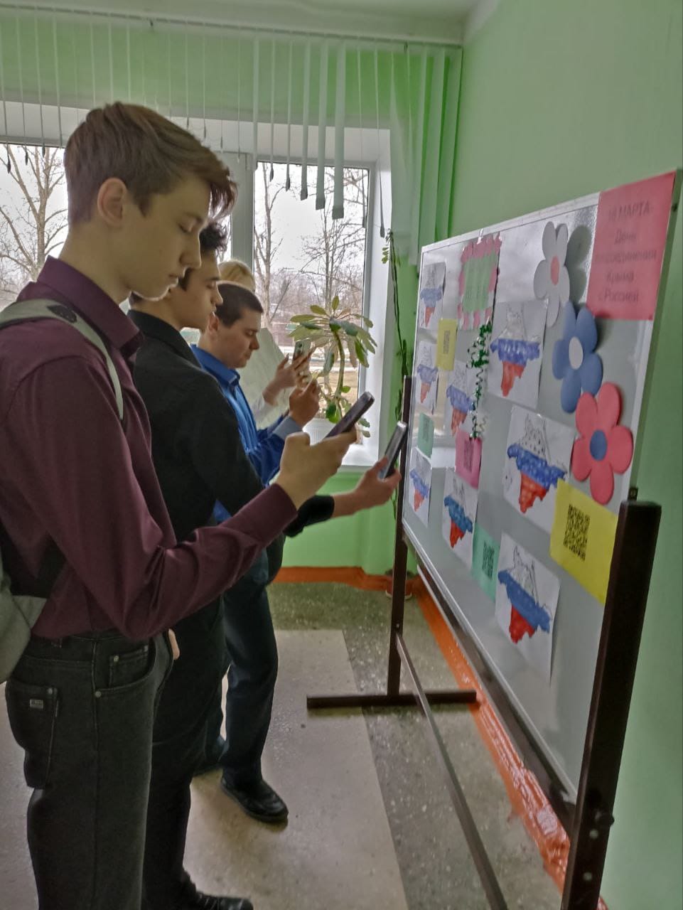 В межпоселенческой библиотеке с. Волово по инициативе Евгении Кирилловой организована фотовыставка «Крым