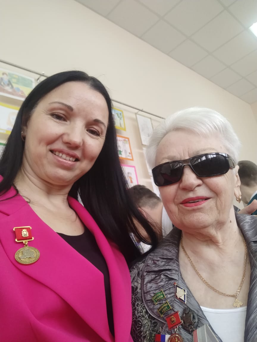 В рамках Года педагога и наставника в Задонском районе прошла встреча главы района А.И.Щедрова и начальника отдела образования
