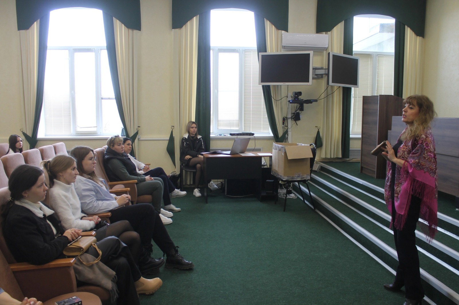 Состоялась сессия Молодёжного парламента Добровского района