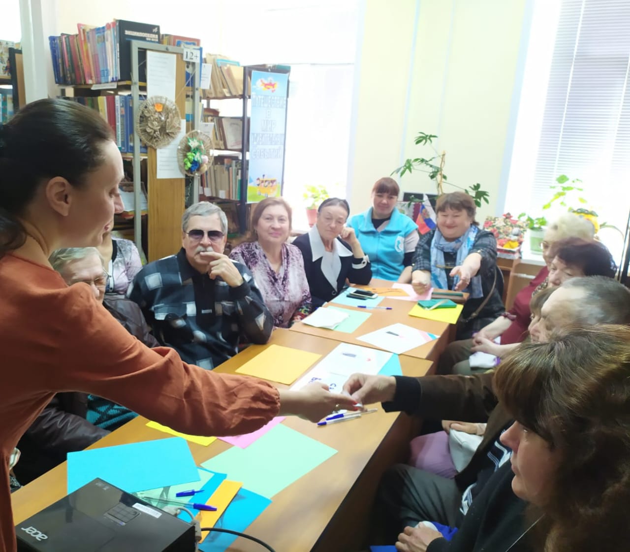 В Усманском району среди членов "серебряного возраста" проводилась викторина "Имею право"