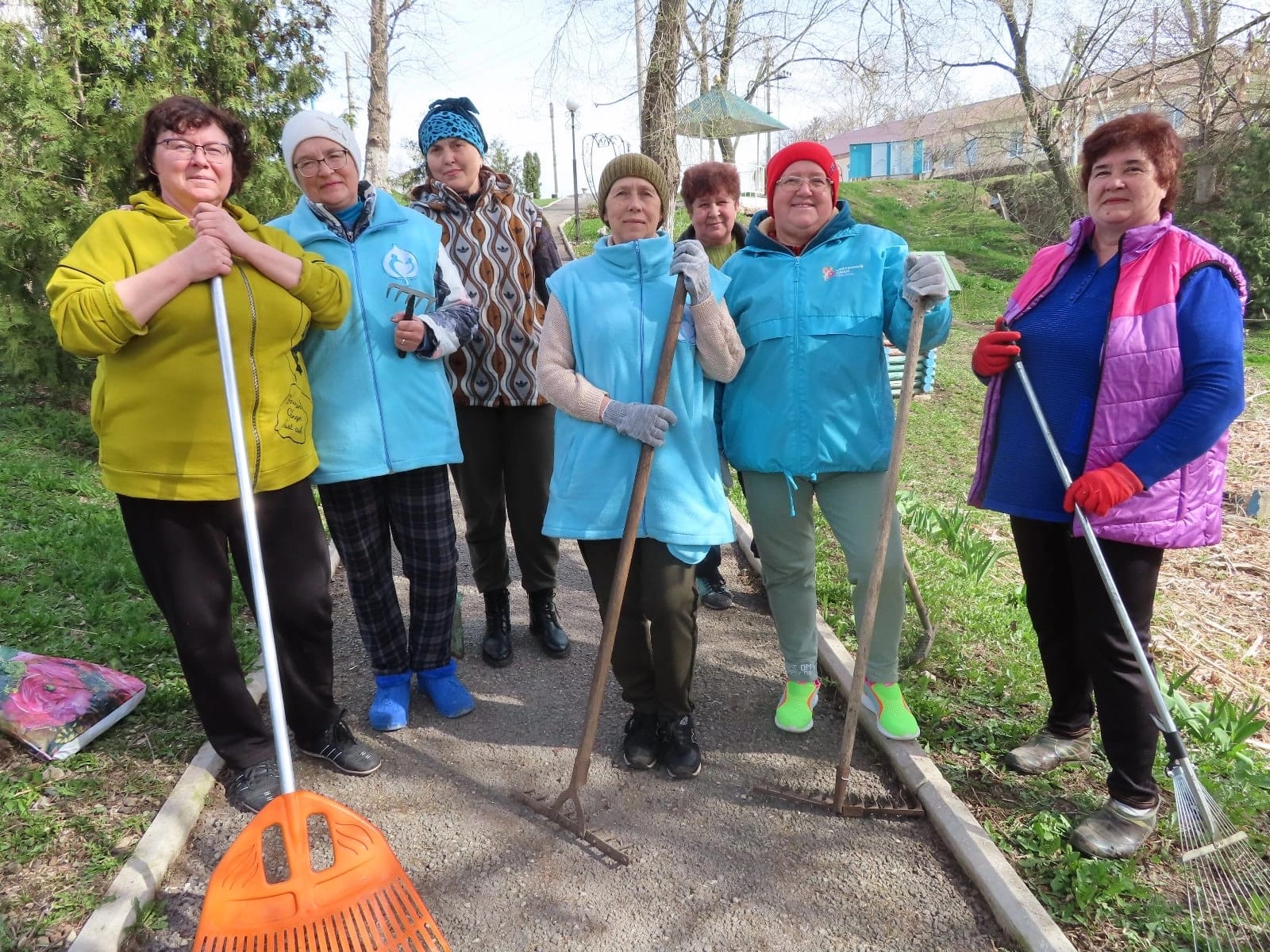 В Воловском районе прошли акции "Чистый четверг"