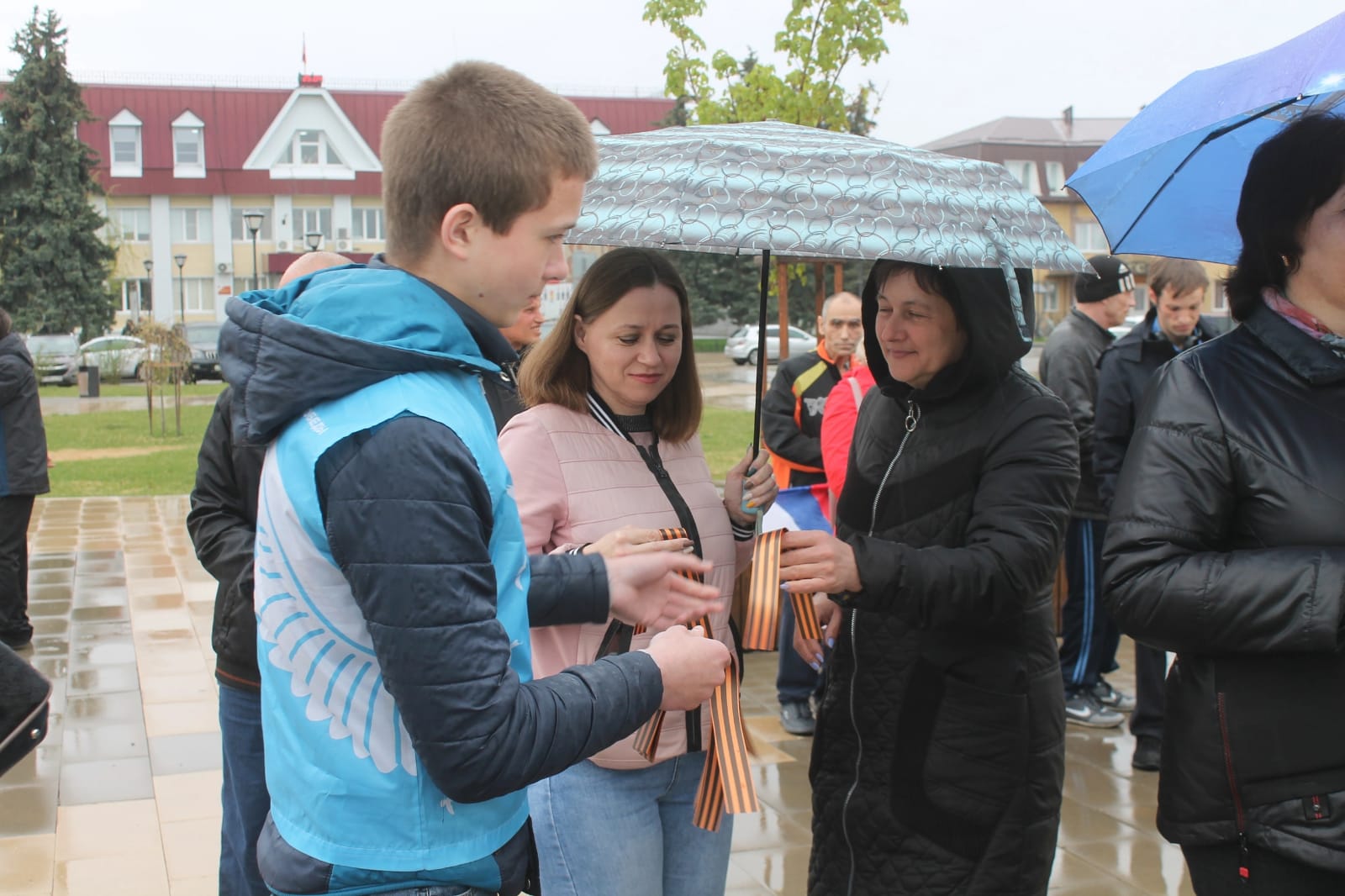 В Добром дали старт Всероссийским акциям "Георгиевская ленточка" и "Письма Победы"