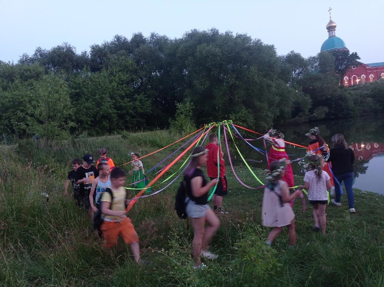 В селе Васильевка Липецкого района встретили Иванов день, как в древние времена