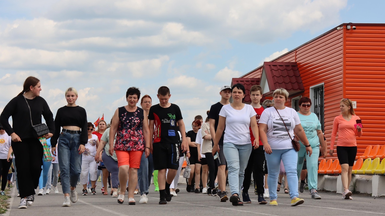 В Тербунском муниципальном районе в июне прошла Всероссийская акция «10 000 шагов к жизни»