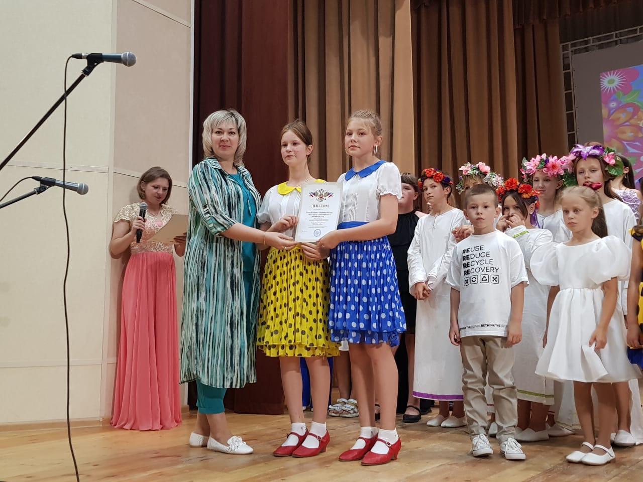 В летние каникулы Союз женщин не оставляет детей без внимания