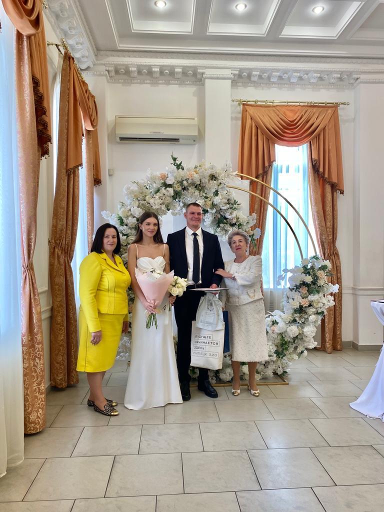 Председатель Союза женщин Липецкой области Урываева В.И. и член президиума СЖЛО Бычкова Е.И. приняли участие в ежегодном мероприятии «Свадьба любимому городу»