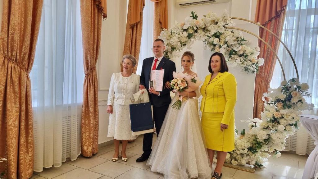 Председатель Союза женщин Липецкой области Урываева В.И. и член президиума СЖЛО Бычкова Е.И. приняли участие в ежегодном мероприятии «Свадьба любимому городу»