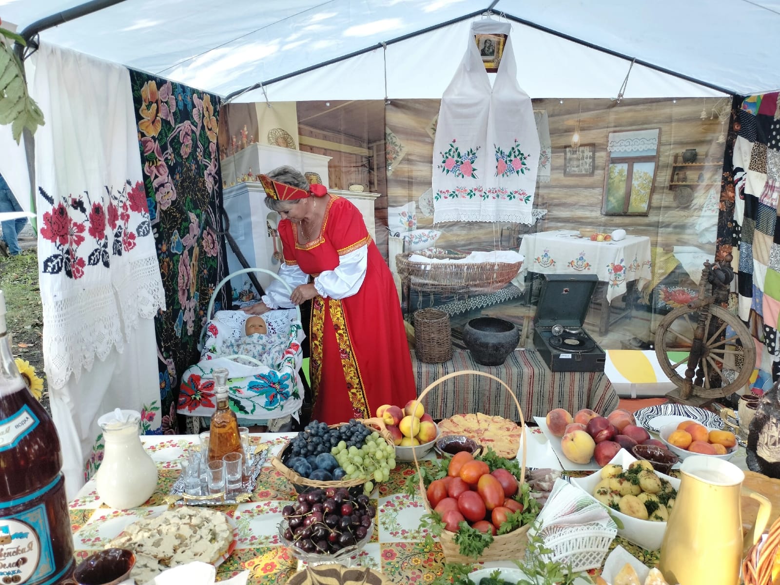 Ярко, позитивно и увлекательно Воловский район отметил свое 95-летие