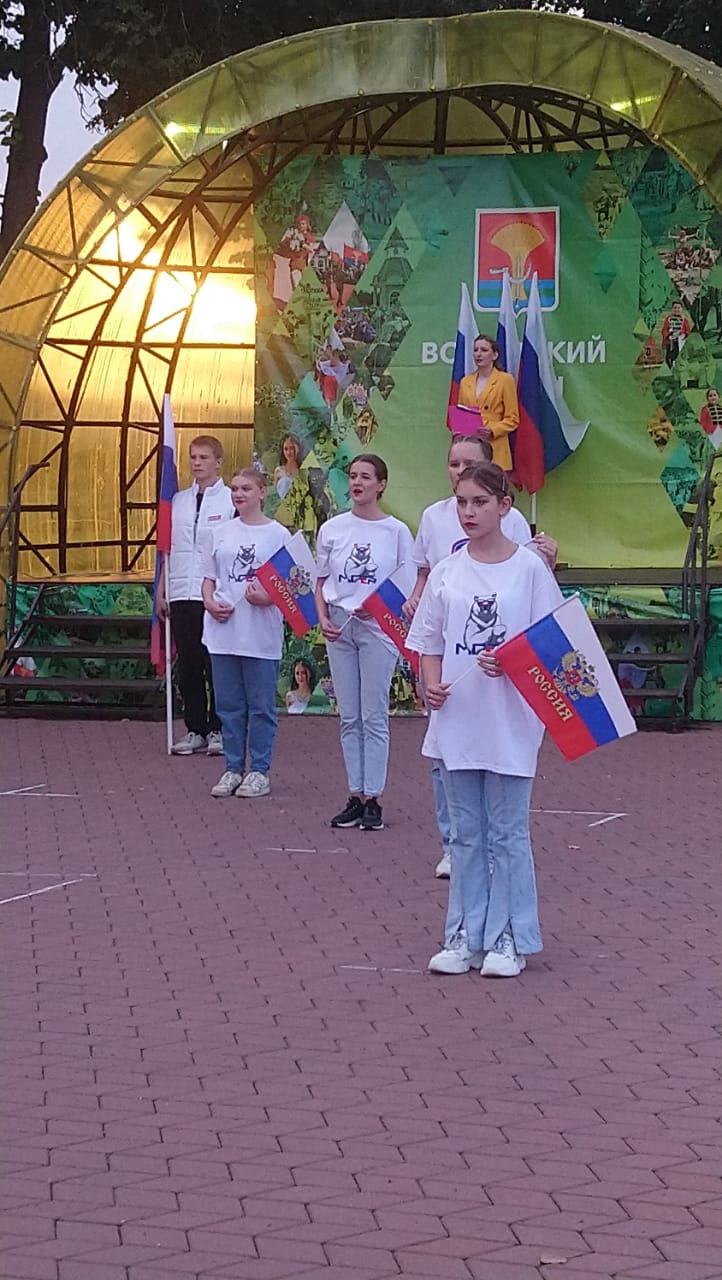 В Воловском районе прошли праздничные и патриотические мероприятия ко Дню Государственного флага
