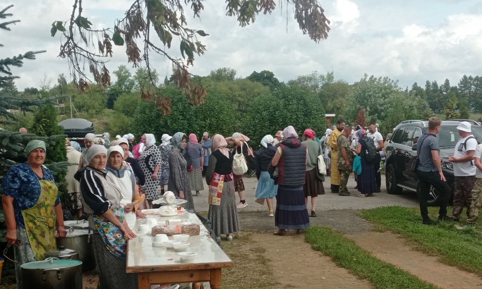 В преддверии Дня памяти Святителя Тихона Задонского Крестный ход отправился из г. Липецка в г. Задонск